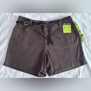 NWTs Women's Lee Brown Shorts Instantly Thin Sits Below the Waist Size 12M
